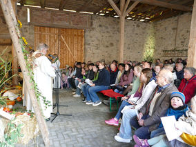 Ökumenischer Familiengottesdienst zum Erntedankfest (© Karl-Franz Thiede)